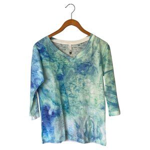WHIMSY ROSE Women’s Top Size L Blue Tie Dye V-Neck 3/4 Sleeve USA New